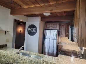 1545 Arboretum Dr, Unit 313 in Oshkosh, WI - Building Photo - Building Photo