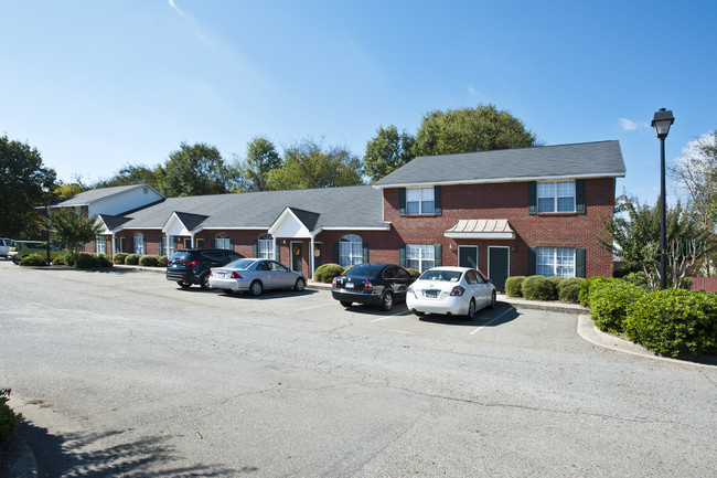 Erwin Chase Apartments in Cartersville, GA - Building Photo - Building Photo