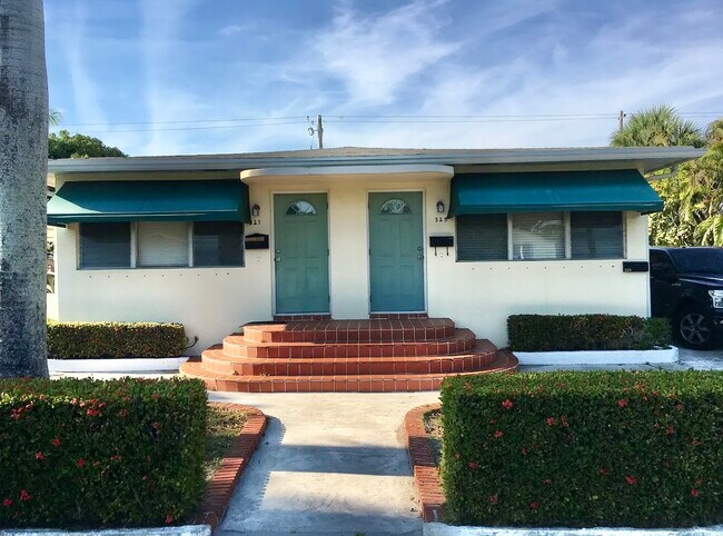 property at 325 Malverne Rd