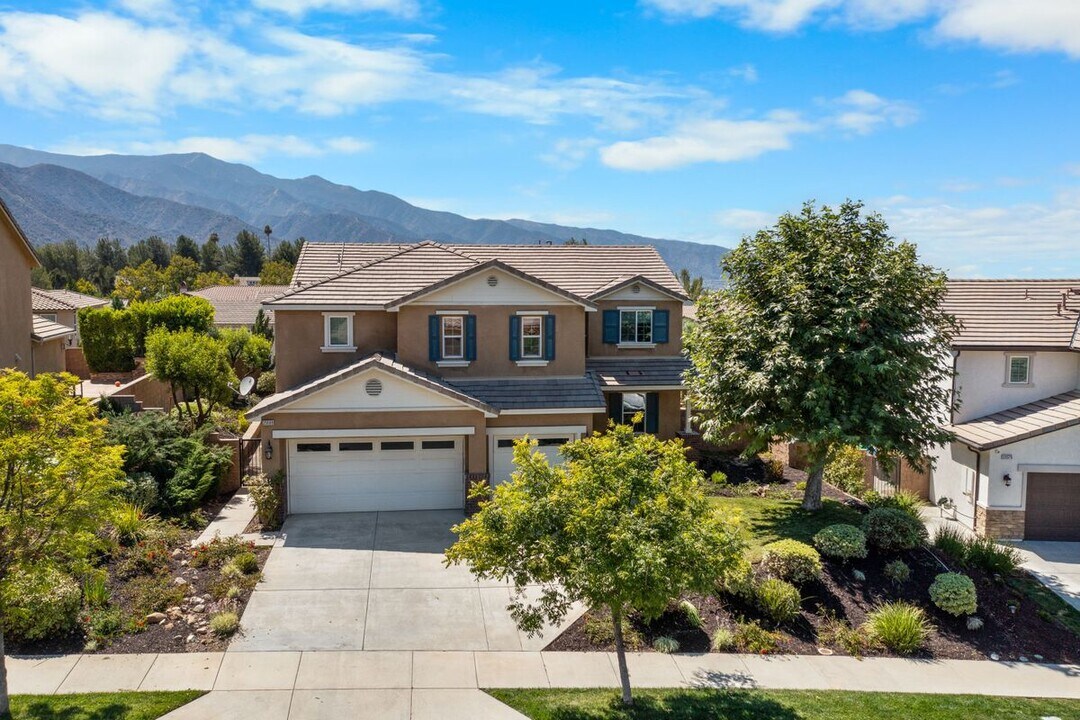 25589 Foxglove Ln in Corona, CA - Building Photo