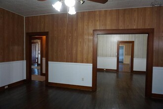 1114 Monroe St in Wichita Falls, TX - Foto de edificio - Building Photo