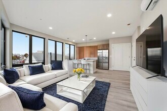 3516 John F. Kennedy Blvd in Union City, NJ - Building Photo - Building Photo