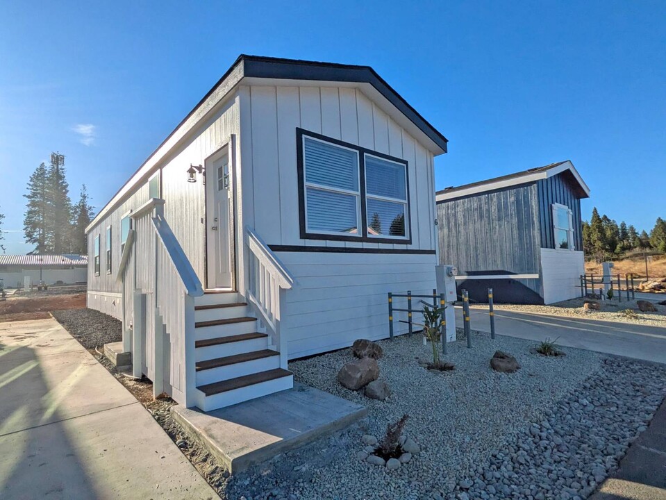 6656 Pentz Rd in Paradise, CA - Building Photo