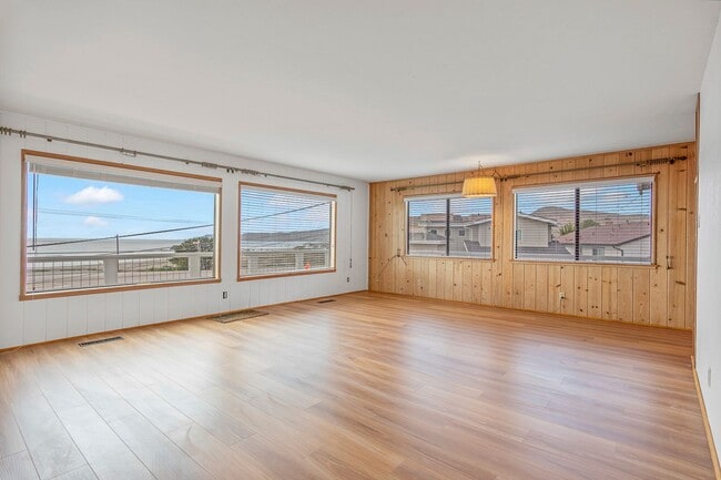 2600 Orville Ave in Cayucos, CA - Building Photo - Building Photo