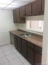9405 W Flagler St-Unit -406 in Miami, FL - Foto de edificio - Building Photo