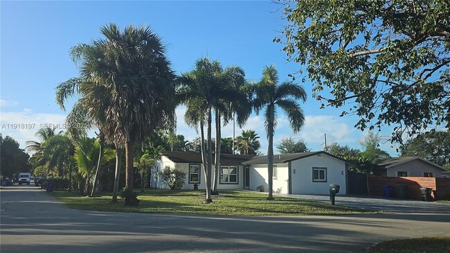property at 2900 SW 16th St