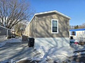 34 Wood Dr in Mankato, MN - Building Photo