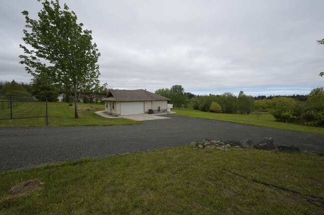 30 Plain Jane Ln in Sequim, WA - Building Photo - Building Photo