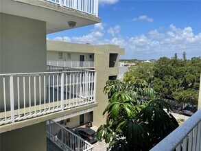 665 NE 83rd Terrace in Miami, FL - Building Photo - Building Photo