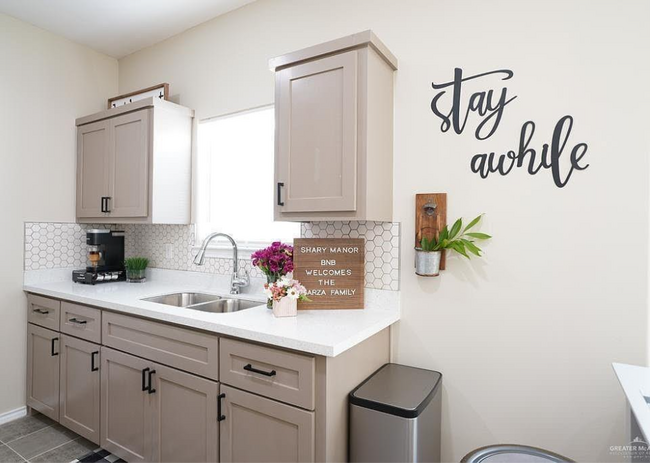 7111 N 59th Ln, Unit 4 in Alton, TX - Building Photo - Building Photo