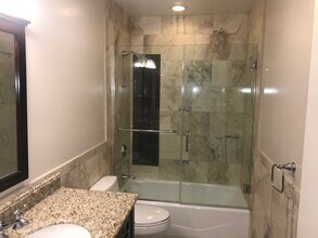 817 18th St, Unit 3 in Santa Monica, CA - Building Photo - Building Photo