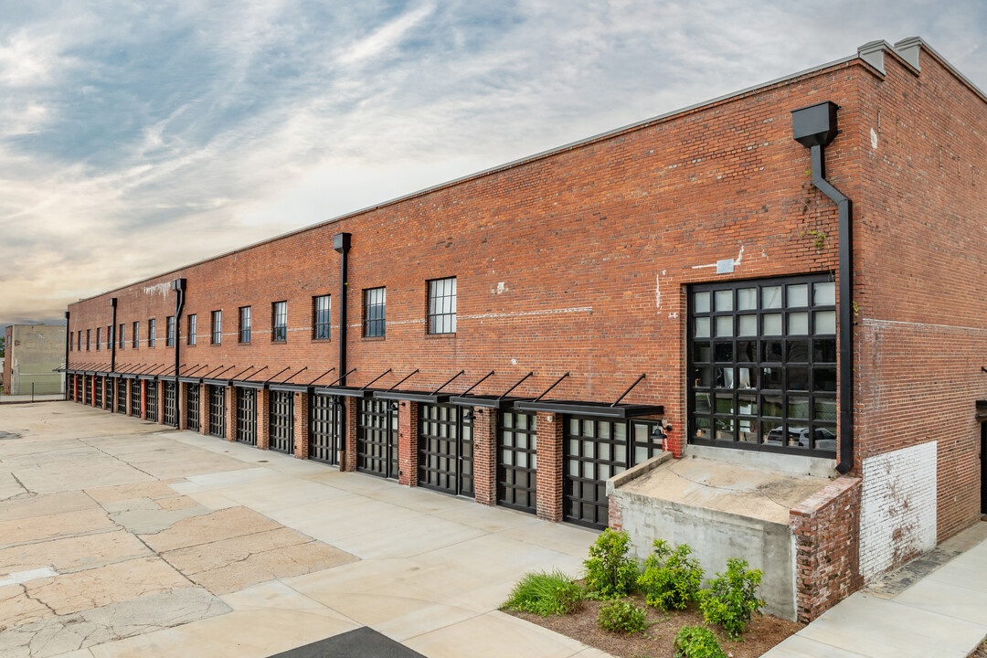 Hemlock Lofts in Macon, GA - Foto de edificio