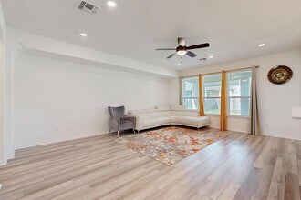 1221 Volente Ln in Leander, TX - Building Photo - Building Photo