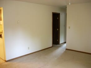 225 1st St SW in Wells, MN - Building Photo - Building Photo