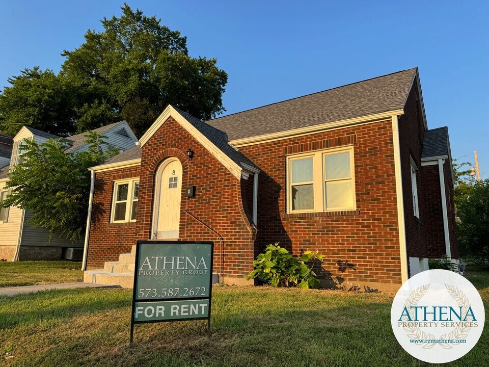 8 N Park Ave in Cape Girardeau, MO - Building Photo