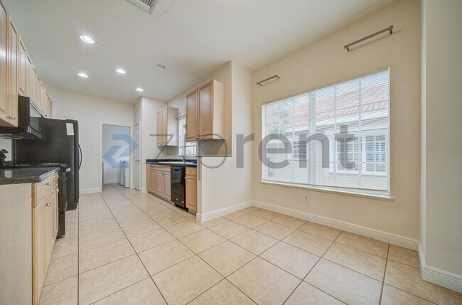 5111 W Hyde Park Ct in Ft. Myers, FL - Foto de edificio - Building Photo