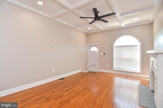 2644 E Hoffman St in Baltimore, MD - Building Photo - Building Photo