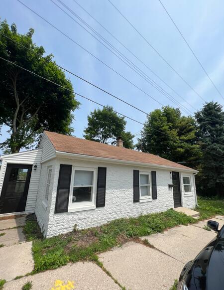 property at 446 N Powers St