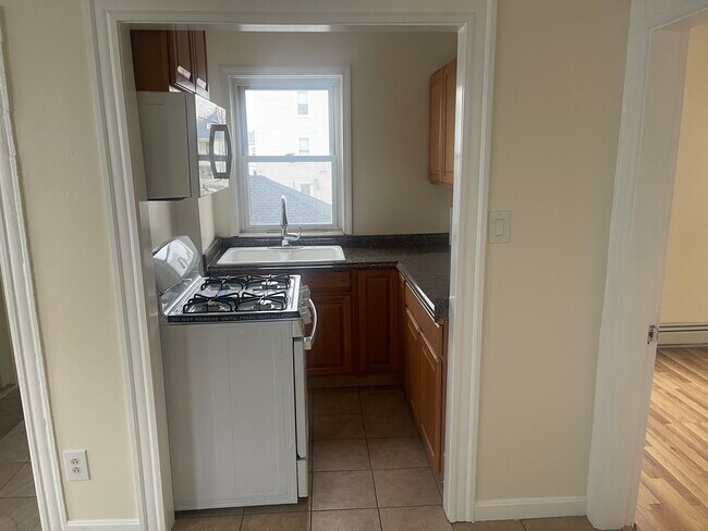 86 Webster St in Pawtucket, RI - Building Photo - Building Photo