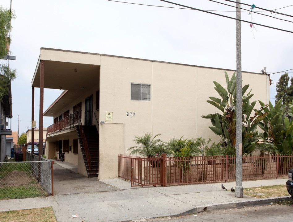 465 Almond Ave in Long Beach, CA - Foto de edificio