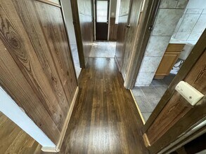 6180 Emerald Ave in Ferguson, MO - Building Photo - Building Photo