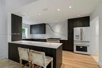 1951 Secoffee St in Miami, FL - Building Photo - Building Photo