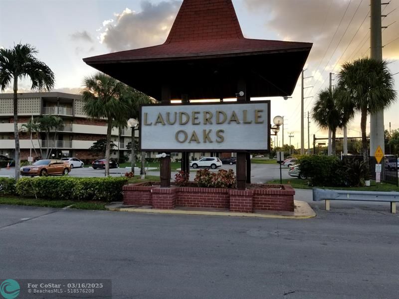 2900 NW 46th Ave in Lauderdale Lakes, FL - Foto de edificio