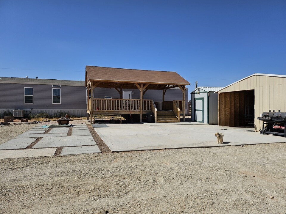 1136 Luna Dr in Chaparral, NM - Building Photo