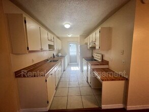 343 E Rosewood Ln in Tavares, FL - Building Photo - Building Photo