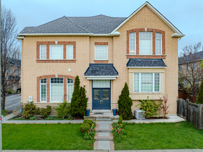 1 Purple Finch Crt in Brampton, ON - Building Photo - Building Photo