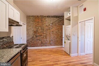 1126 E Passyunk Ave-Unit -UNIT 5 in Philadelphia, PA - Building Photo - Building Photo