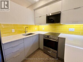 122 Pendrith St in Toronto, ON - Building Photo - Building Photo