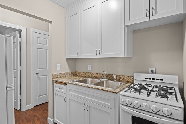 3948 5th St NE in Minneapolis, MN - Building Photo - Building Photo