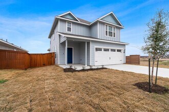 447 Spiny Lizard Ln in San Marcos, TX - Building Photo - Building Photo