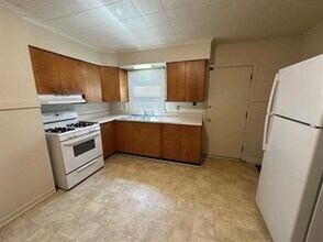 710 N Lincoln Ave in Urbana, IL - Building Photo - Building Photo