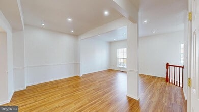 527 Sparkleberry Terrace NE in Leesburg, VA - Building Photo - Building Photo