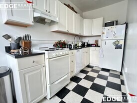 120 Brainerd Rd, Unit 18 in Boston, MA - Building Photo