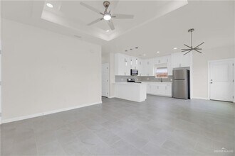 18 E 24th St in Alton, TX - Building Photo - Building Photo