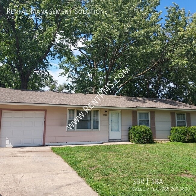property at 2300 SE 22nd St