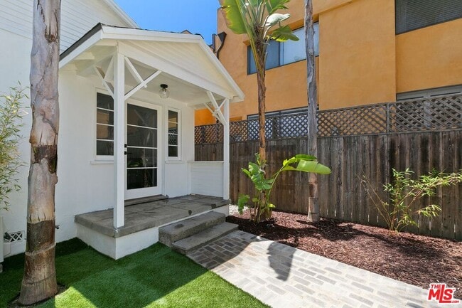 1034 Bay St in Santa Monica, CA - Building Photo - Building Photo