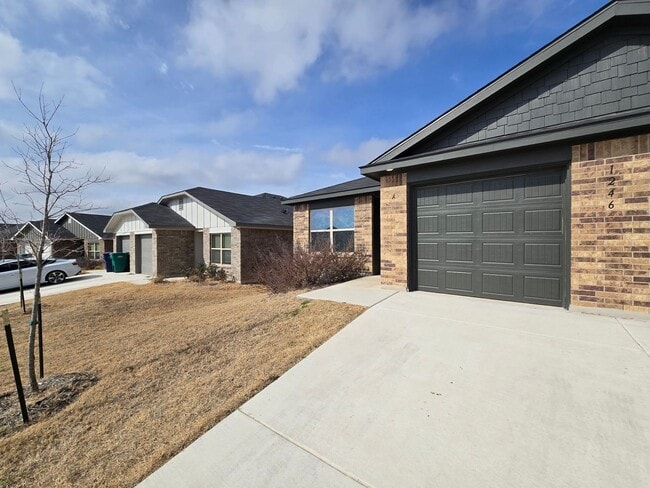 1246 Lehmann Dr in Copperas Cove, TX - Building Photo - Building Photo