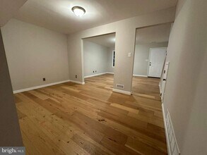 5 Woodmill Dr in Clementon, NJ - Building Photo - Building Photo