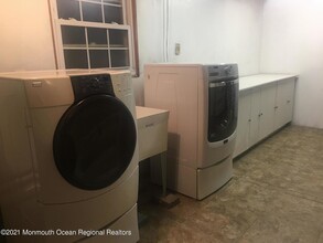 7 Corey Dr in Ocean Township, NJ - Building Photo - Building Photo