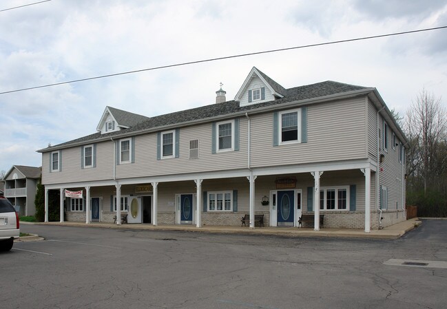 8730-8742 Macomb Rd