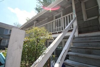 2012 Sanguinet St in Fort Worth, TX - Building Photo - Building Photo