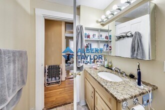 47 Hillside St, Unit 2 in Boston, MA - Building Photo - Building Photo