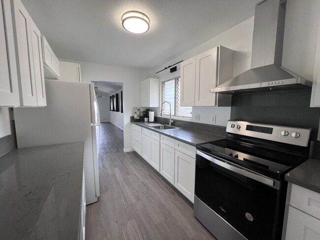 property at 94-693 Kamalo St