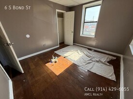 6 S Bond St in Mount Vernon, NY - Building Photo
