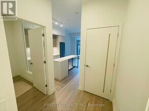 30 Dreamers Wy in Toronto, ON - Building Photo - Building Photo