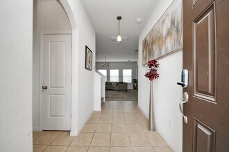 9423 Grand Spark Dr in Rosharon, TX - Building Photo - Building Photo